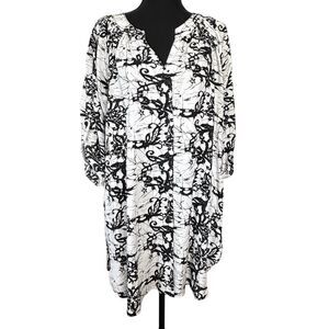 NEW Soft Surroundings Black And White Tunic Top Shirt Roll Tab Sleeves